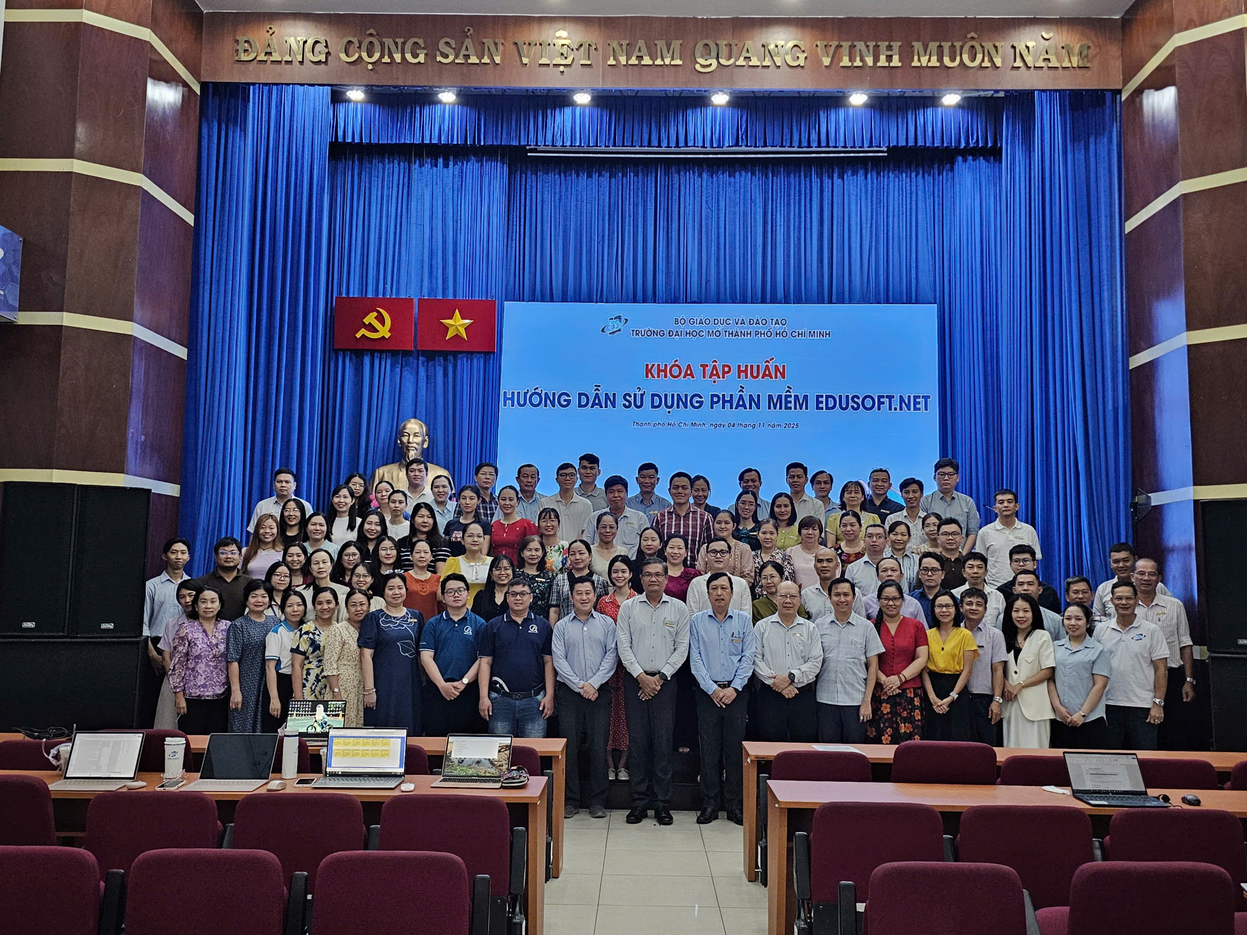 Tăng cường ứng dụng công nghệ trong quản lý đào tạo: Đại học Mở TP.HCM phối hợp cùng AQTech triển khai tập huấn lại Edusoft.Net